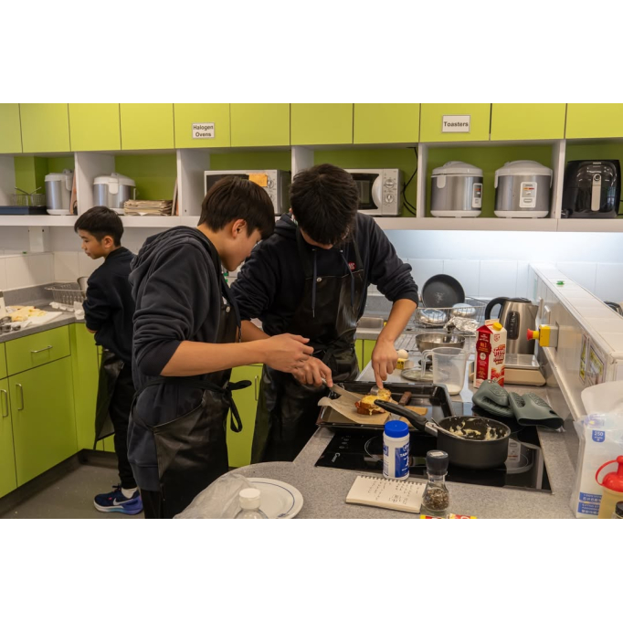 619675496_18097018987928168_8154698099322515425_n